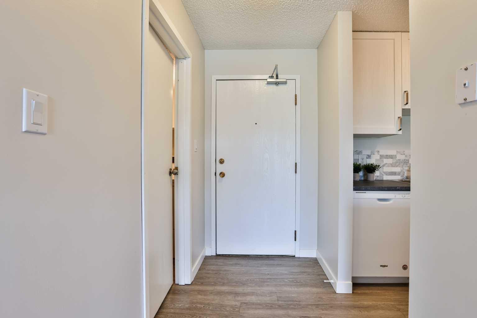 405 Columbia Boulevard W 201