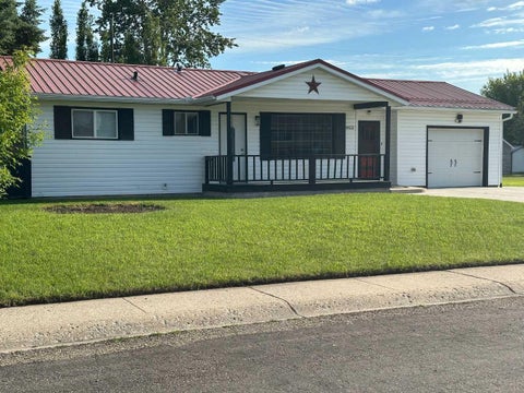 Photo of 1422 19 Avenue, Didsbury, AB T0M 0W0 (MLS # A2321486)