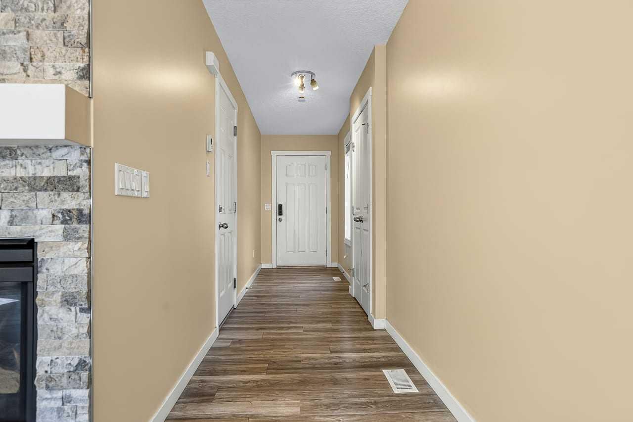 60 Covecreek Mews NE