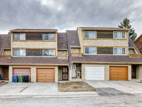 Photo of 6909 Ranchero Road NW, Calgary, AB T3G 1J6 (MLS # A2302172)