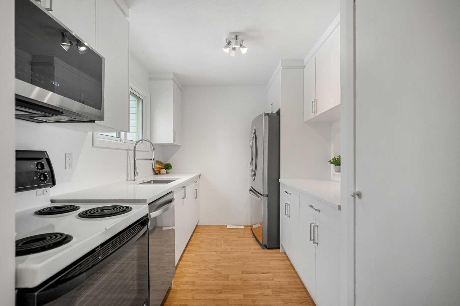 131 Templehill Drive NE 23