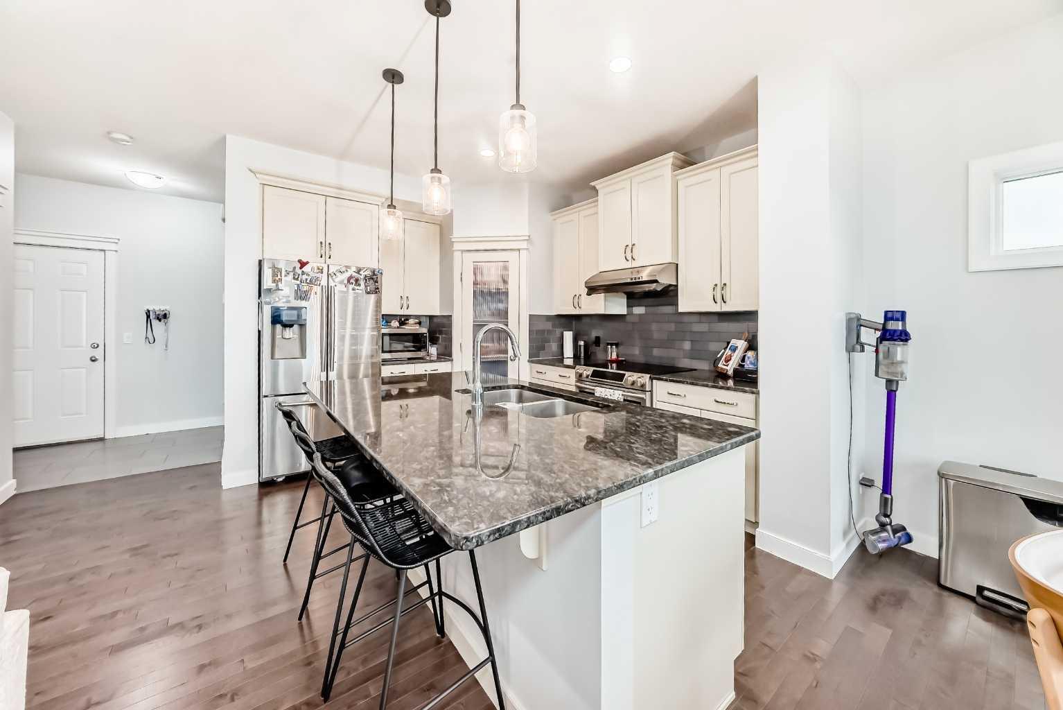 51 Evanscrest Way NW