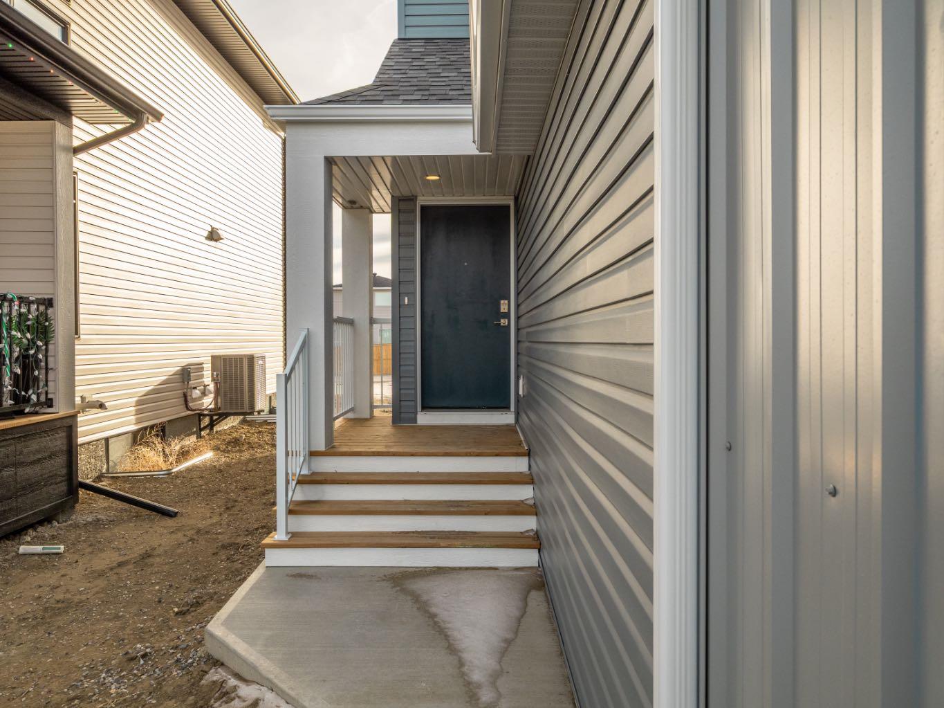 90 Miners Road W