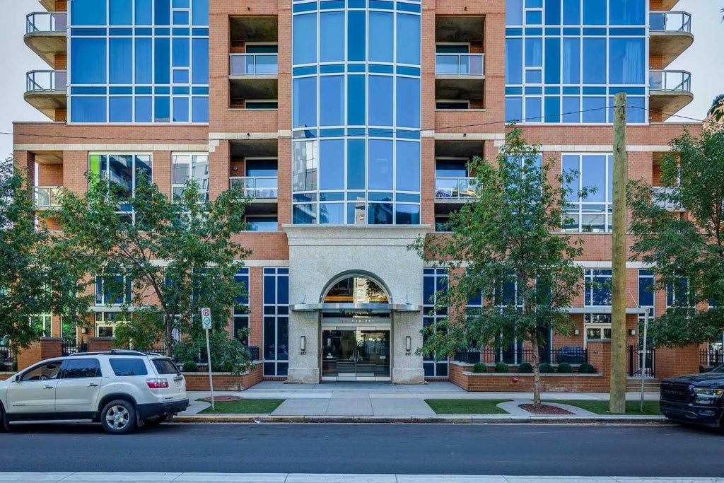Photo of 817 15 Avenue SW #206, Calgary, AB T2R 0H8 (MLS # A2329719)