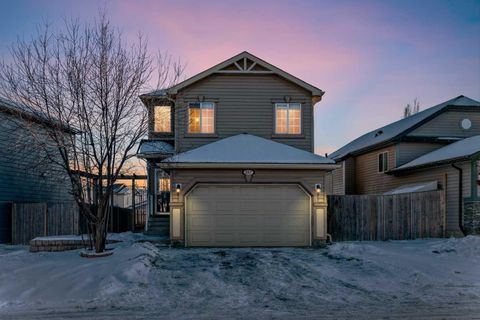 287 Covepark Rise NE Calgary AB T3K 6G3