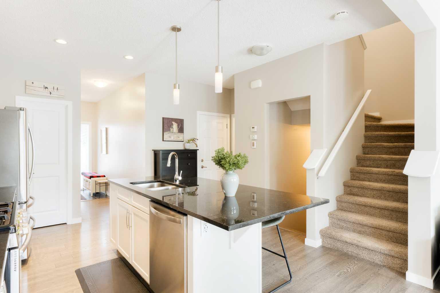 426 River Heights Crescent