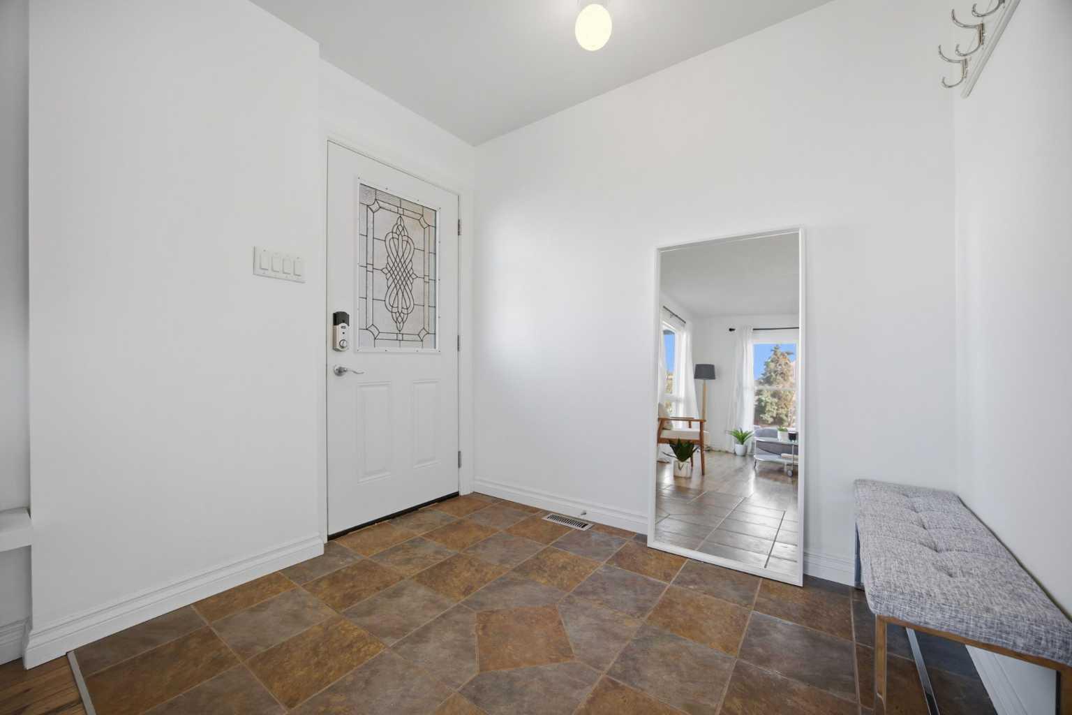 221 Deerpoint Lane SE