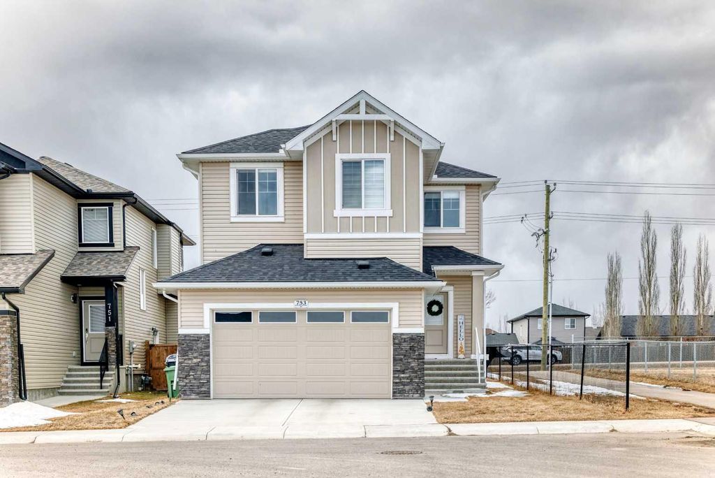 Photo of 753 Edgefield Crescent, Strathmore, AB T1P 1H5 (MLS # A2299640)