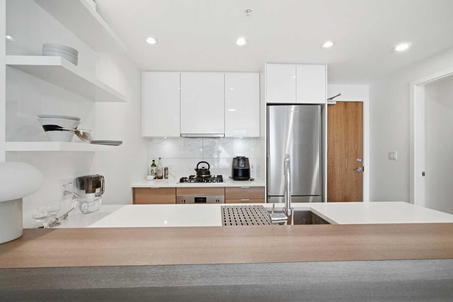 138 waterfront Court SW 303