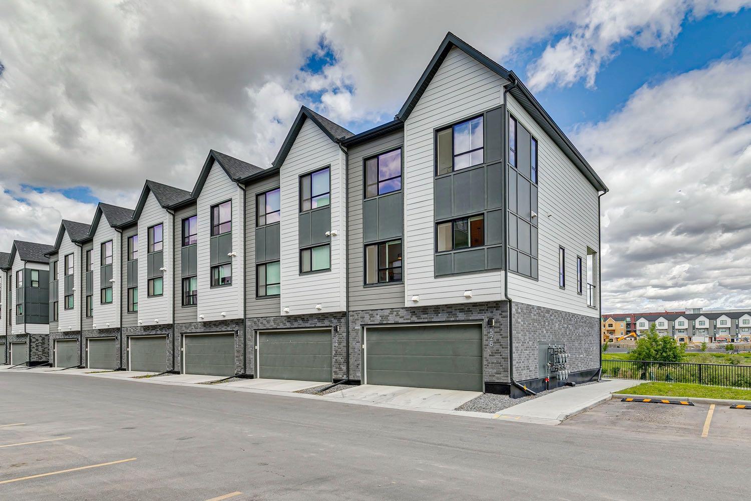 20295 Seton Way SE 528