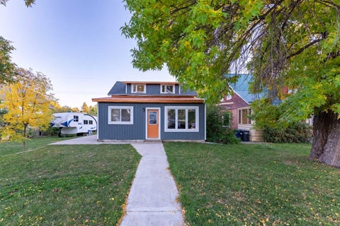 Photo of 334 18 Street, Fort Macleod, AB T0L 0Z0 (MLS # A2347901)