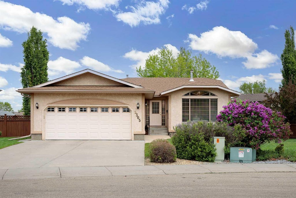 Photo of 5305 66 Street, Camrose, AB T4V 4M2 (MLS # A2351557)
