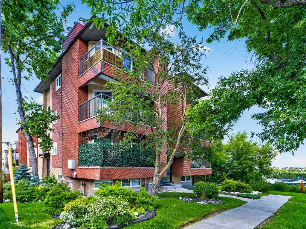 Photo of 402 4 Avenue NE #5, Calgary, AB T2E 0J5 (MLS # A2328031)