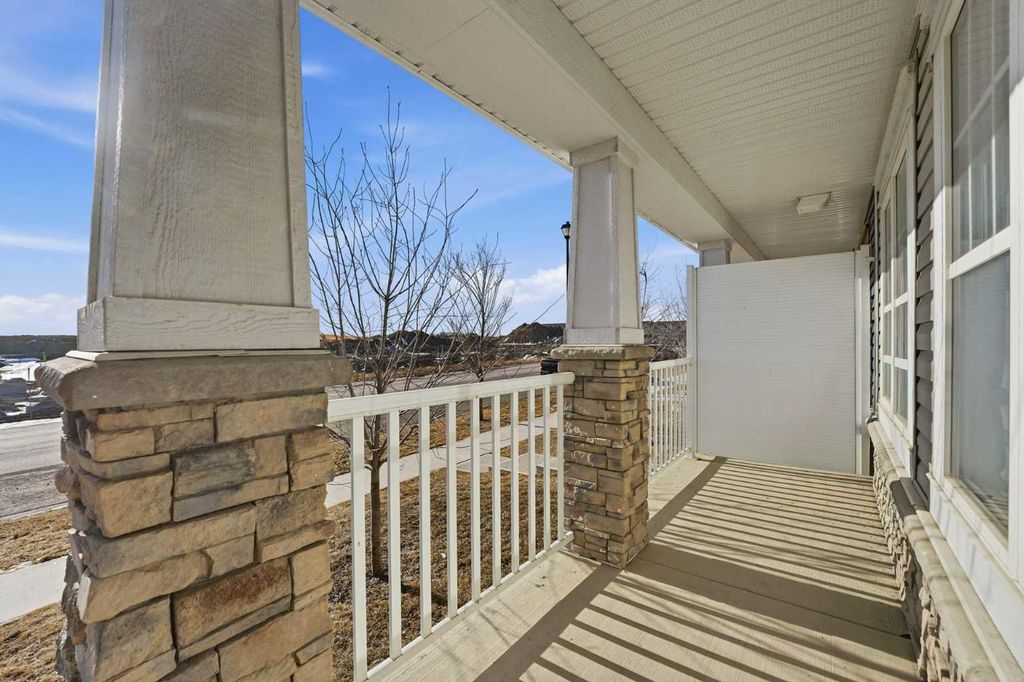 Photo of 752 Osborne Drive SW, Airdrie, AB T4B 5E5 (MLS # A2283346)