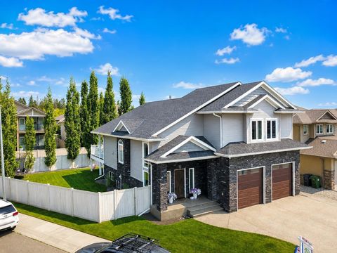 Photo of 25 Grove Close, Red Deer, AB T4P 0P4 (MLS # A2320801)