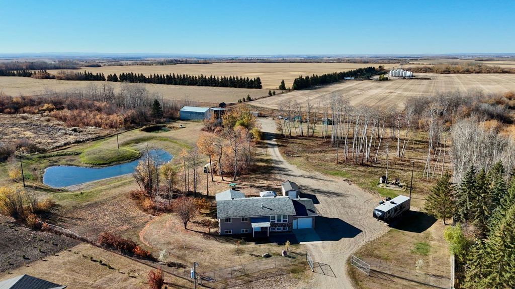 Photo of 11632 120 Avenue Close, Fairview, AB T0H 1L0 (MLS # A2264606)