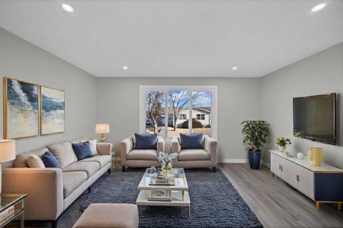 4351 38 Street NE Calgary AB T1Y 5X6