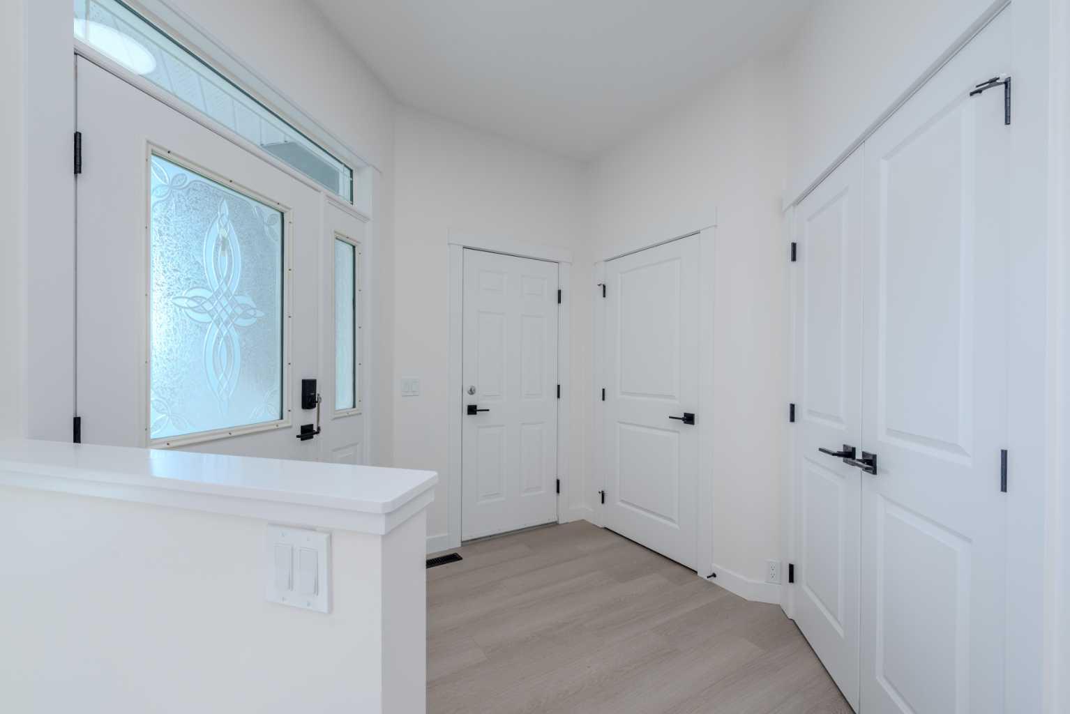 93 Coral Reef Crescent NE