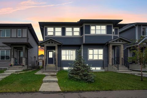 43 Cornerbrook Gate NE Calgary AB T3N 1L6
