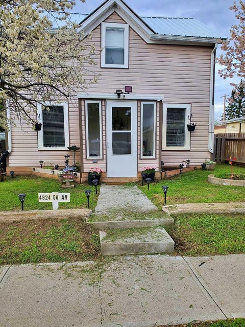 Photo of 4924 50 Avenue, Minburn, AB T0B 3B0 (MLS # A2354821)