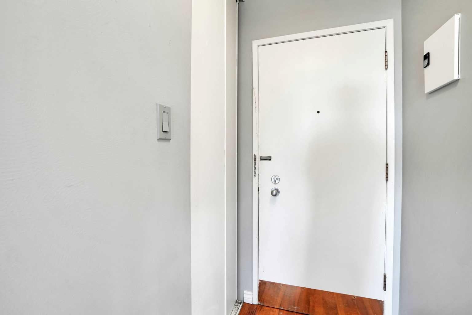 635 56 Avenue SW 403