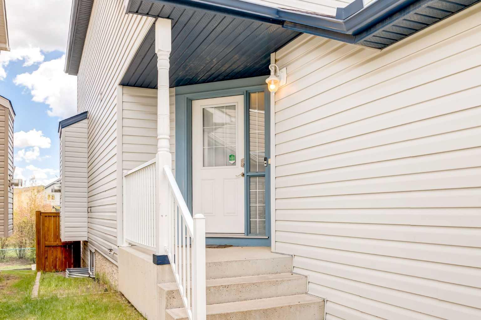 324 Evermeadow Road SW