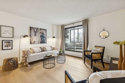 111 14 Avenue SE 214 Calgary AB T2G 4Z8