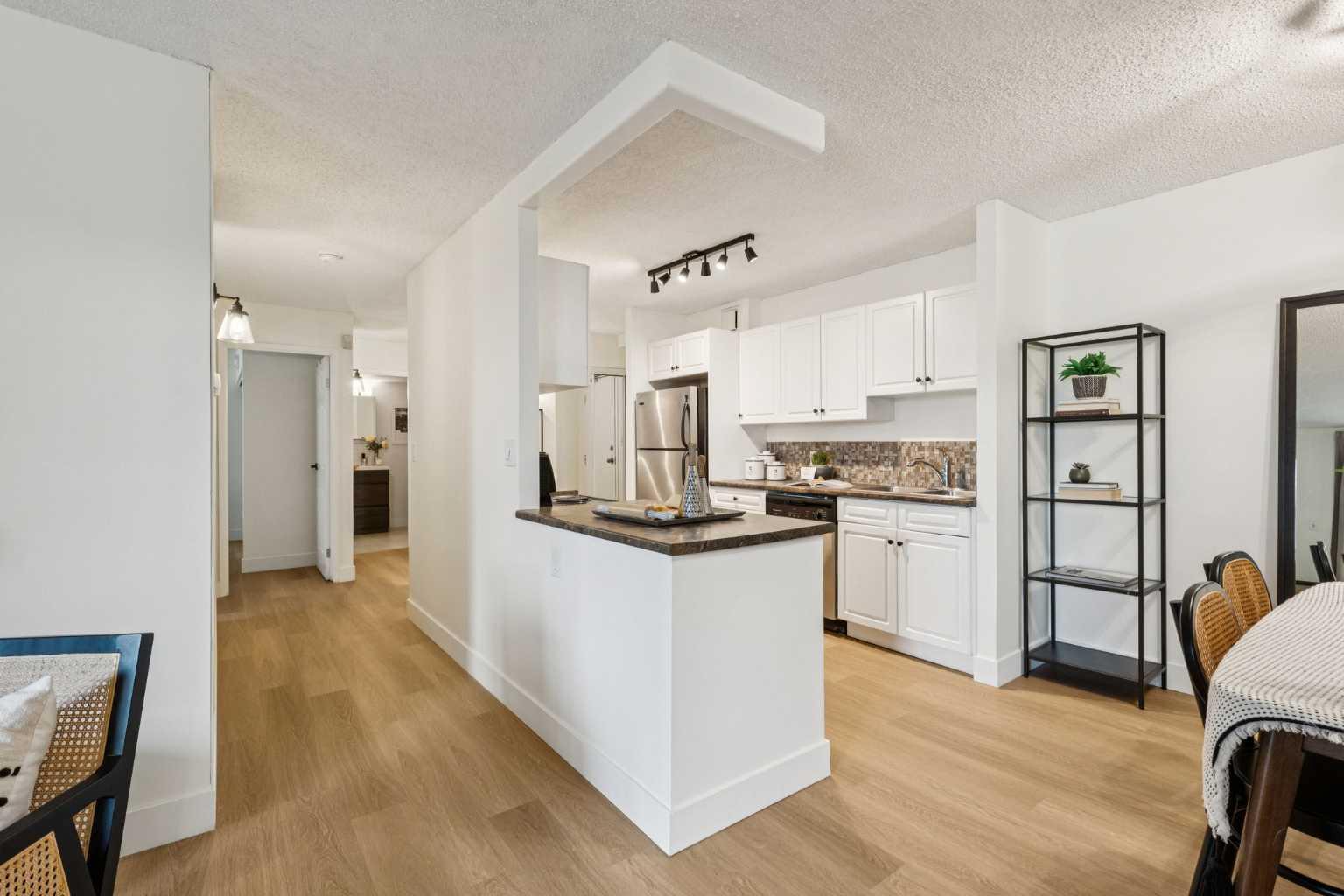 111 14 Avenue SE 214