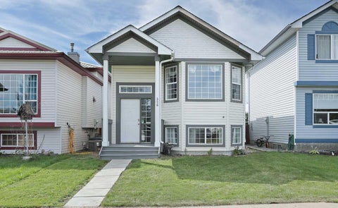 Photo of 426 Margaret Avenue, Duchess, AB T0J 0Z0 (MLS # A2322780)
