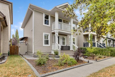 Photo of 466 Elgin Way SE, Calgary, AB T2Z 3Y6 (MLS # A2260976) Photo of 466 Elgin Way SE, Calgary, AB T2Z 3Y6 (MLS # A2260976)