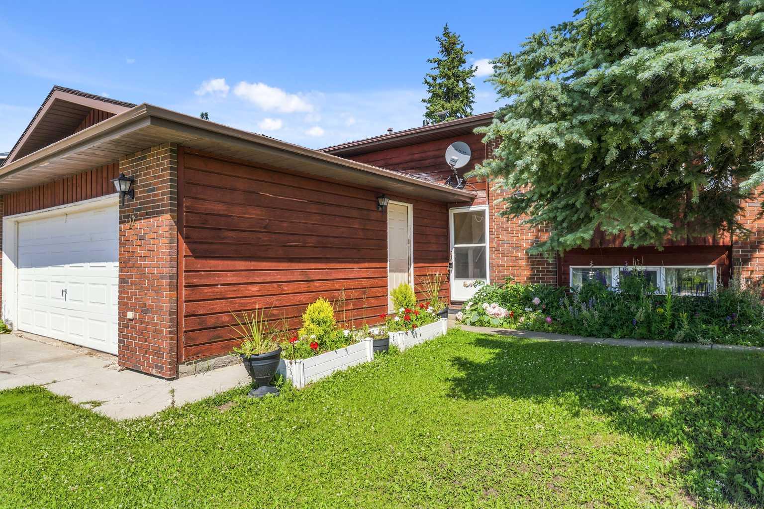22 Hillside Avenue