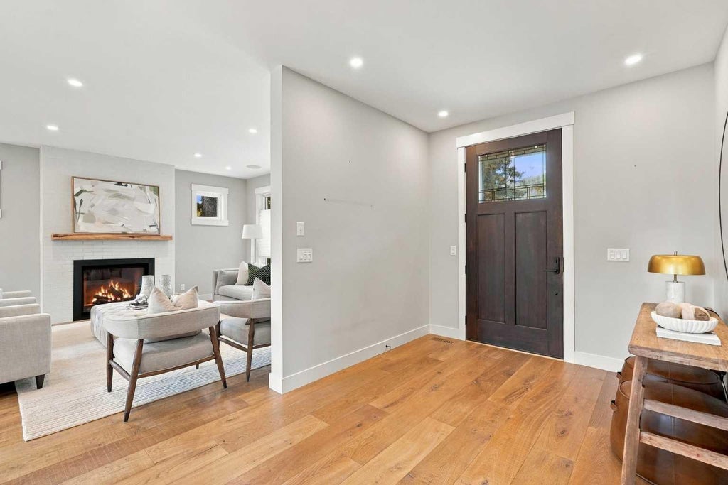 Photo of 2223 Glenwood Drive SW, Calgary, AB T3E 3Y7 (MLS # A2347686)