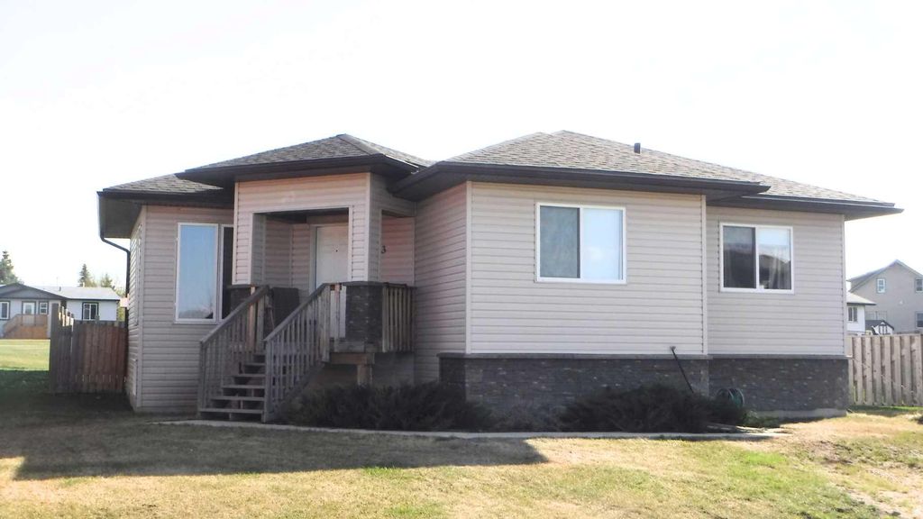 Photo of 5203 52B Avenue, Valleyview, AB T0H 3N0 (MLS # A2309543)