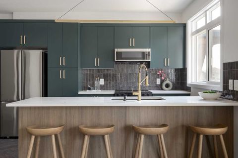 4270 Norford Avenue NW 508 Calgary AB T3B 6A8