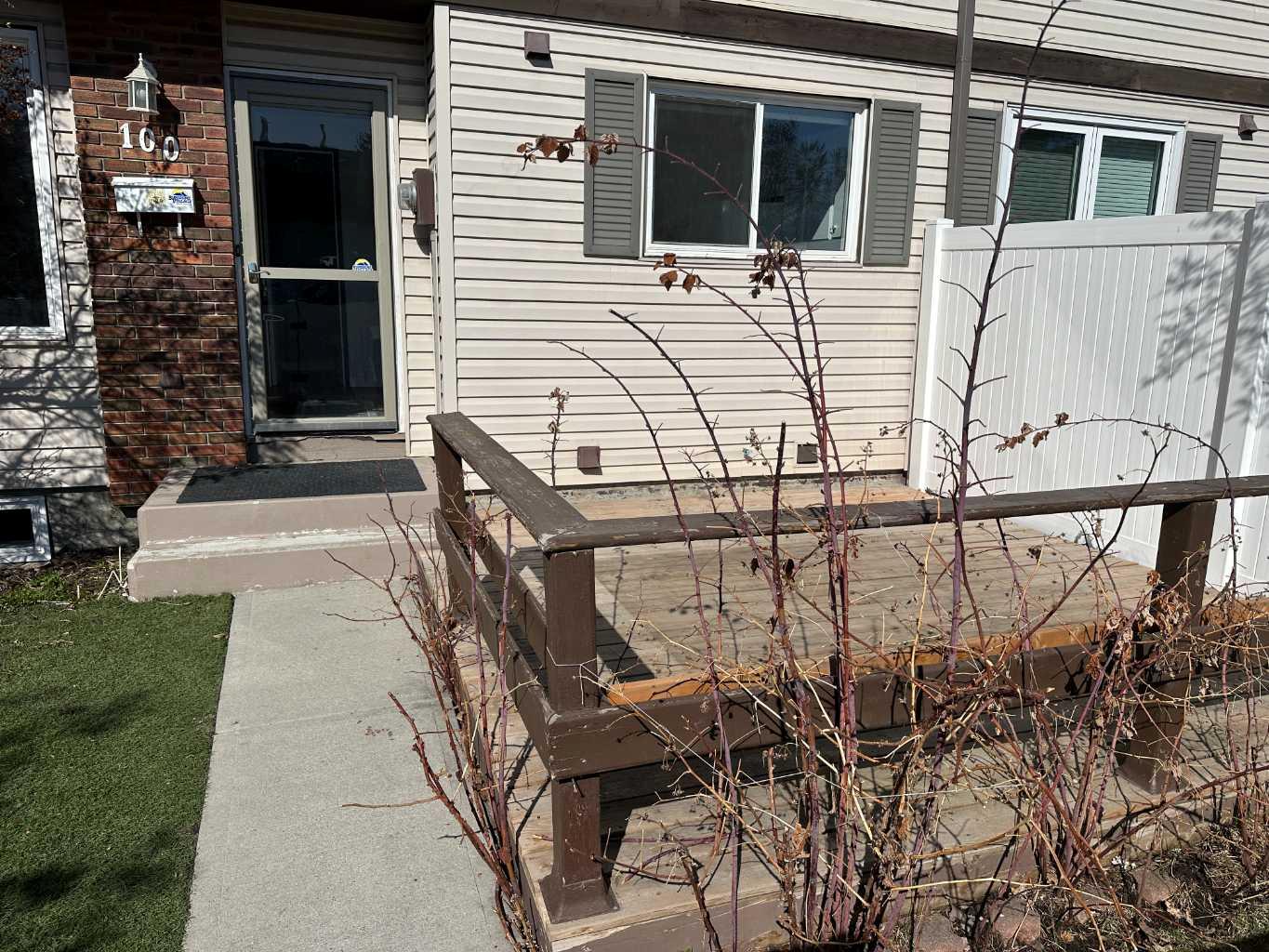 740 Bracewood Drive SW 100