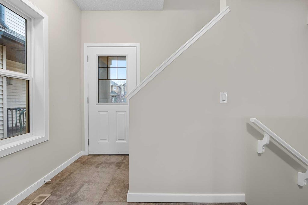 Photo of 260 Sage Bank Grove NW, Calgary, AB T3R 0K2 (MLS # A2355550)