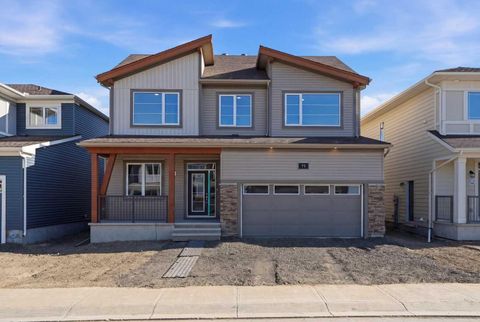 Photo of 71 Carringwood Rise NW, Calgary, AB T3P 2X3 (MLS # A2307441)
