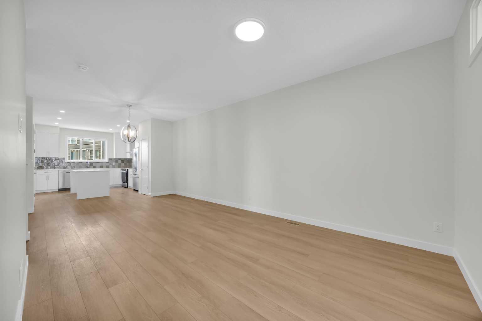 619 Homestead Drive NE