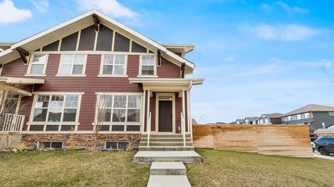 Photo of 995 Mahogany Boulevard SE, Calgary, AB T3M 2T4 (MLS # A2306456)