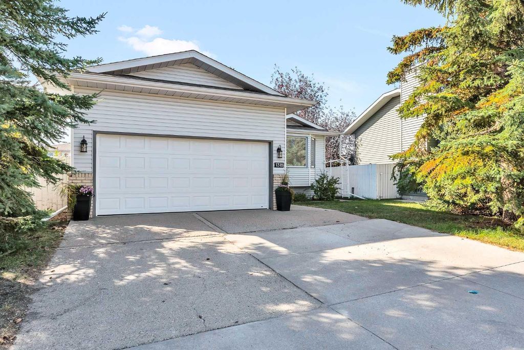 Photo of 1318 Whitfield Avenue, Crossfield, AB T0M 0S0 (MLS # A2257703)