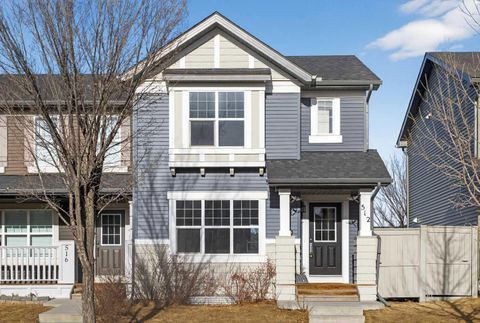 512 Evanston Drive NW Calgary AB T3P 0H2