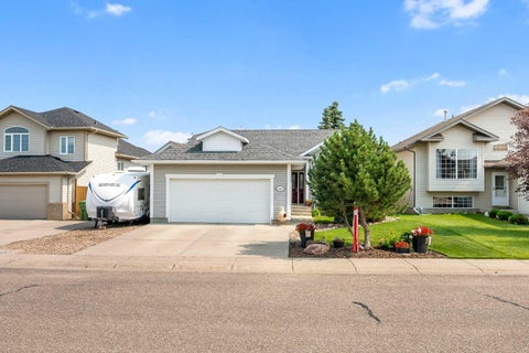 Photo of 2307 61A Avenue, Lloydminster, AB T9V 3J8 (MLS # A2340957)