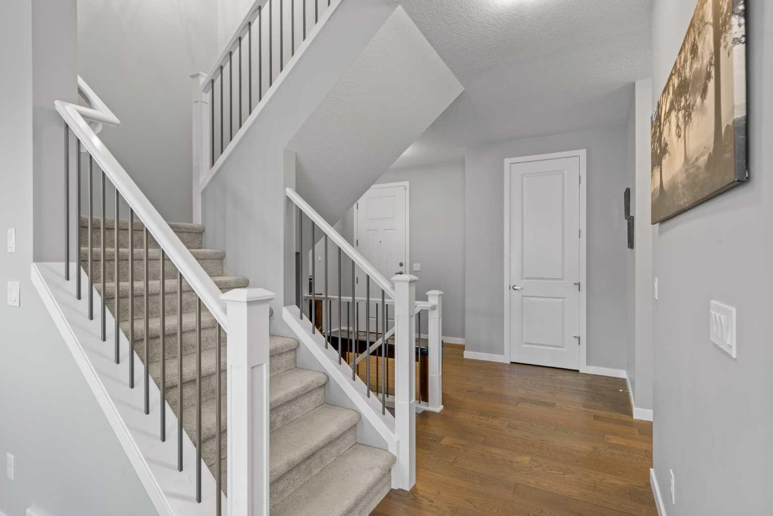 240 Cranbrook Circle SE