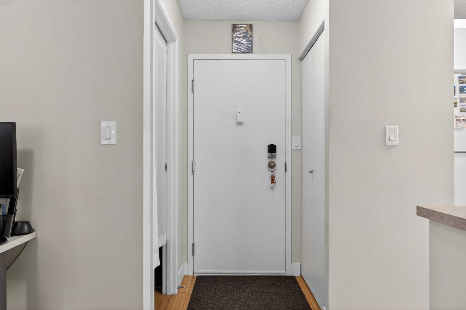 1011 12 Avenue SW 202