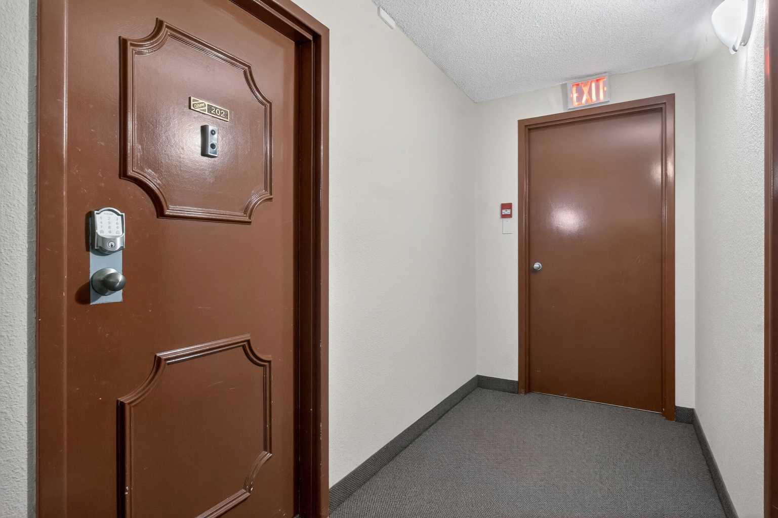 1011 12 Avenue SW 202