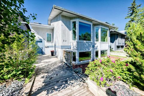 Photo of 31 Ranchridge Way NW, Calgary, AB T3G 1Z8 (MLS # A2326050)