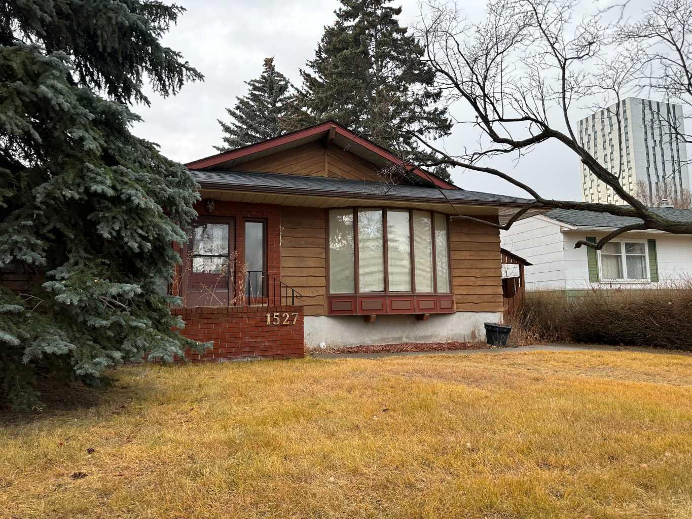 1527 22 Street NW