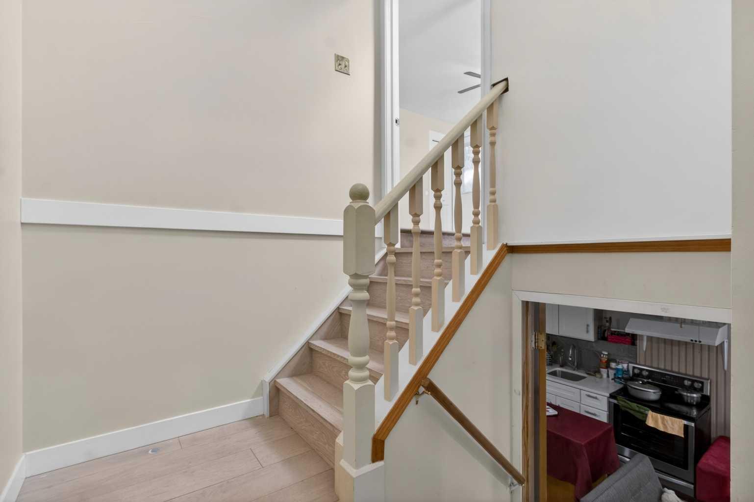 252 Erin Woods Drive SE