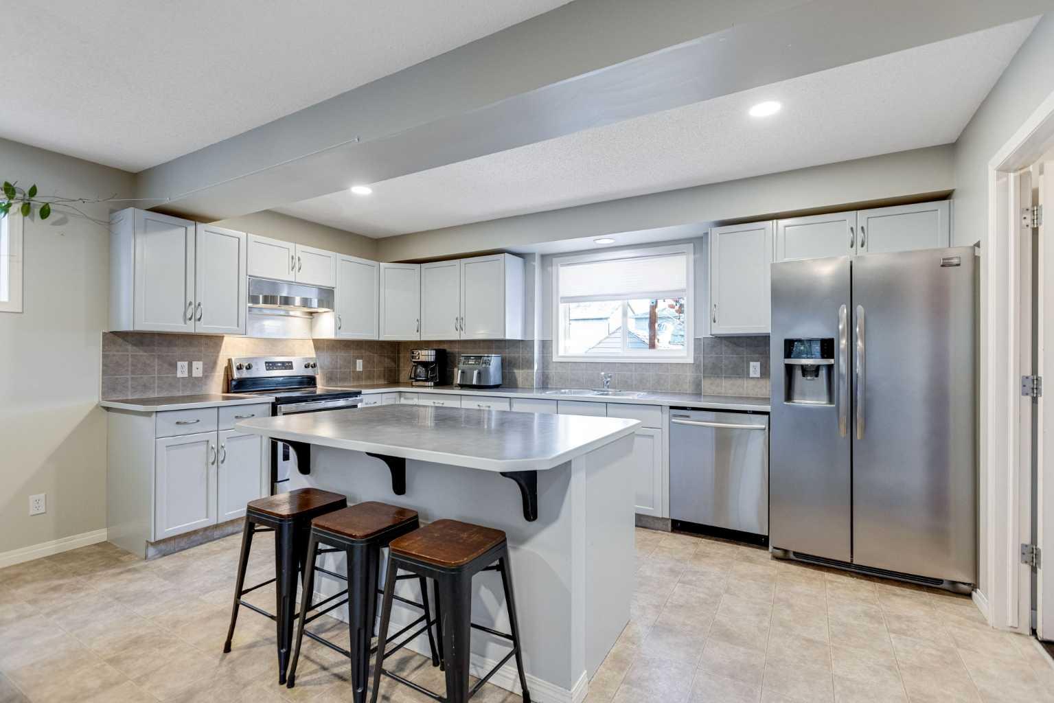 36 Bridlecrest Street SW