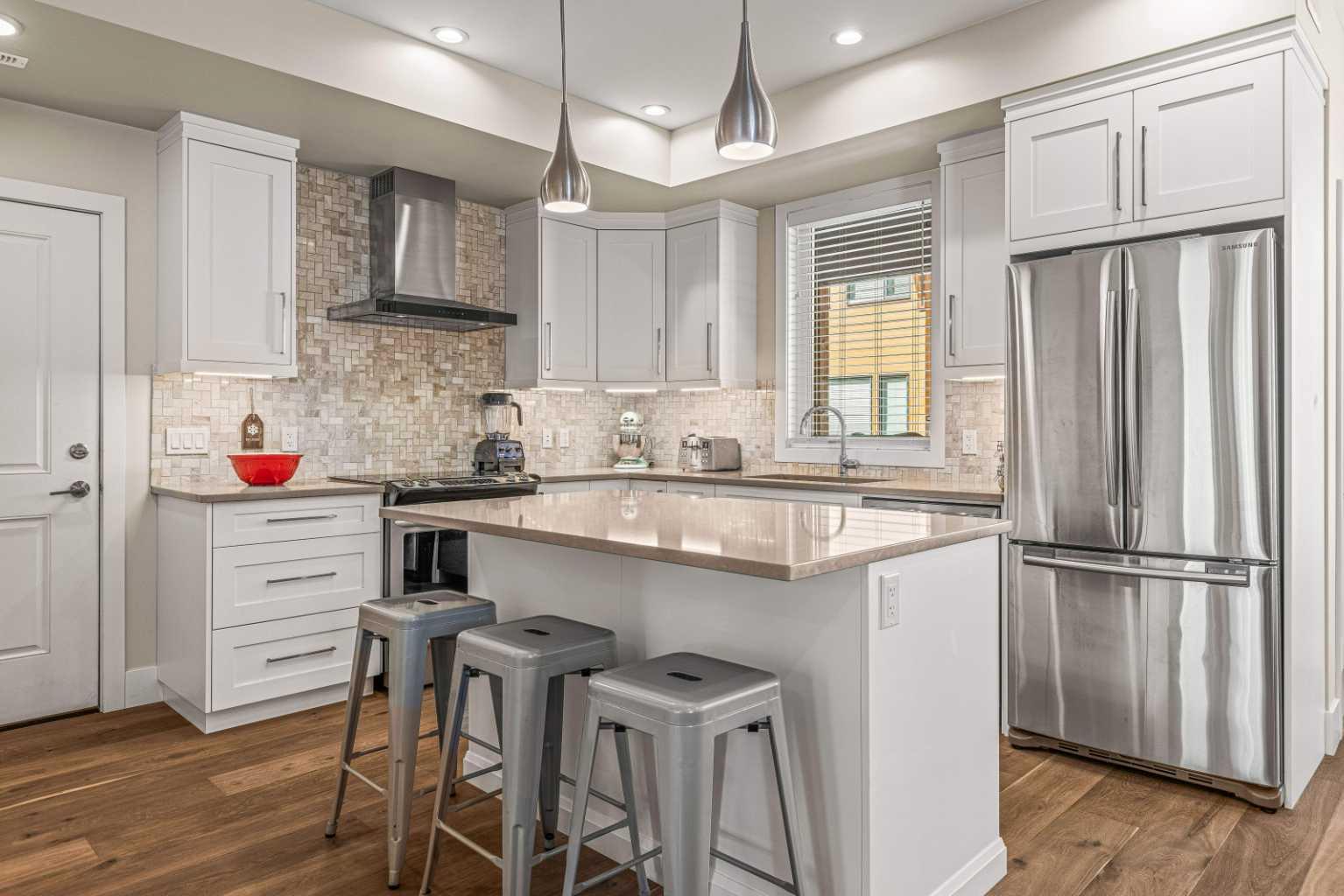 1101 Three Sisters Parkway 201G